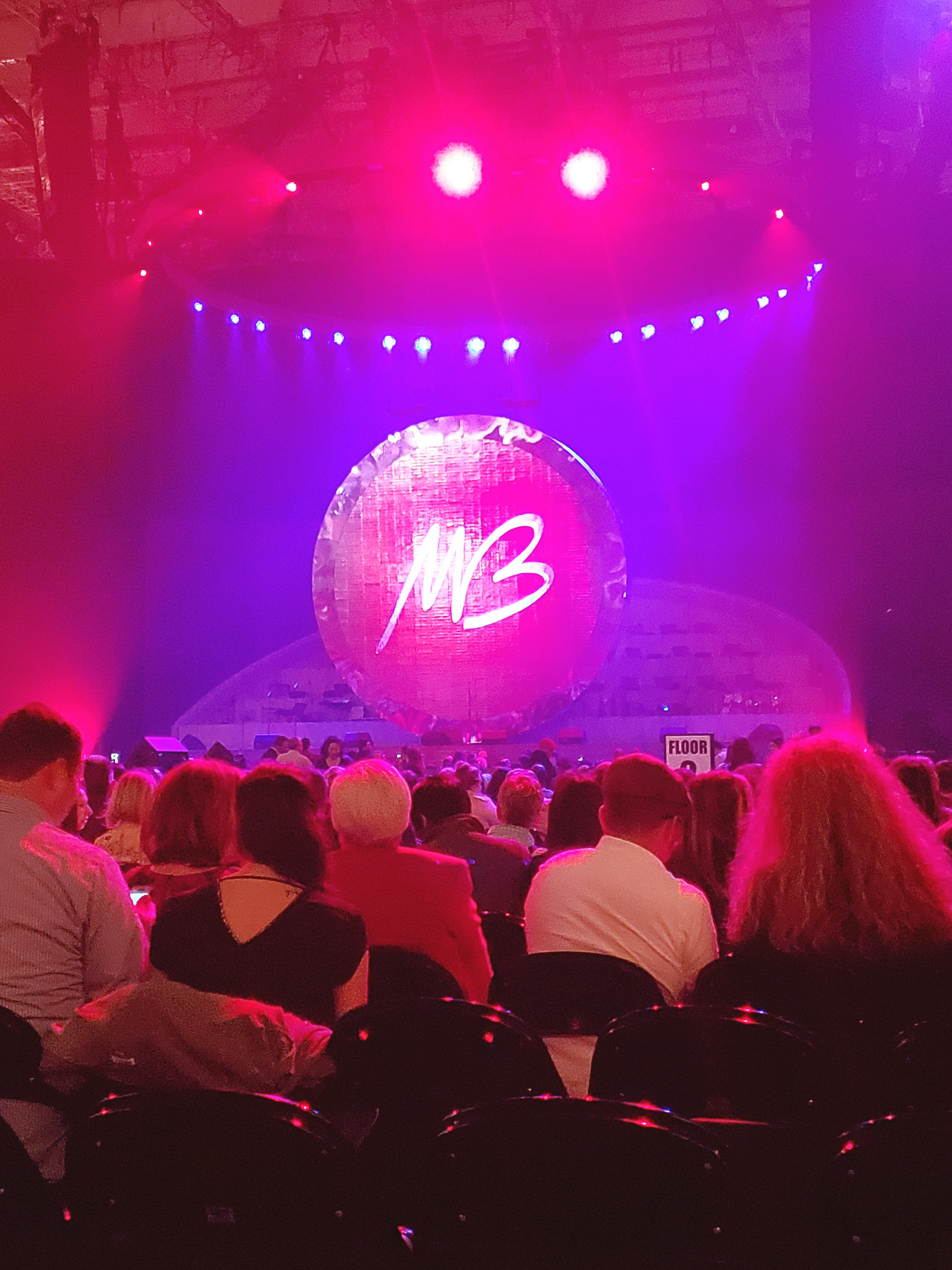 Probably the only person at @MichaelBuble's #concert who wasn't a middle-aged lady on #girlsNightOut or a guy forced to #dateNight ?. Golden voice, high def projections, & awesome #stagePresence (albeit a little #pandering).