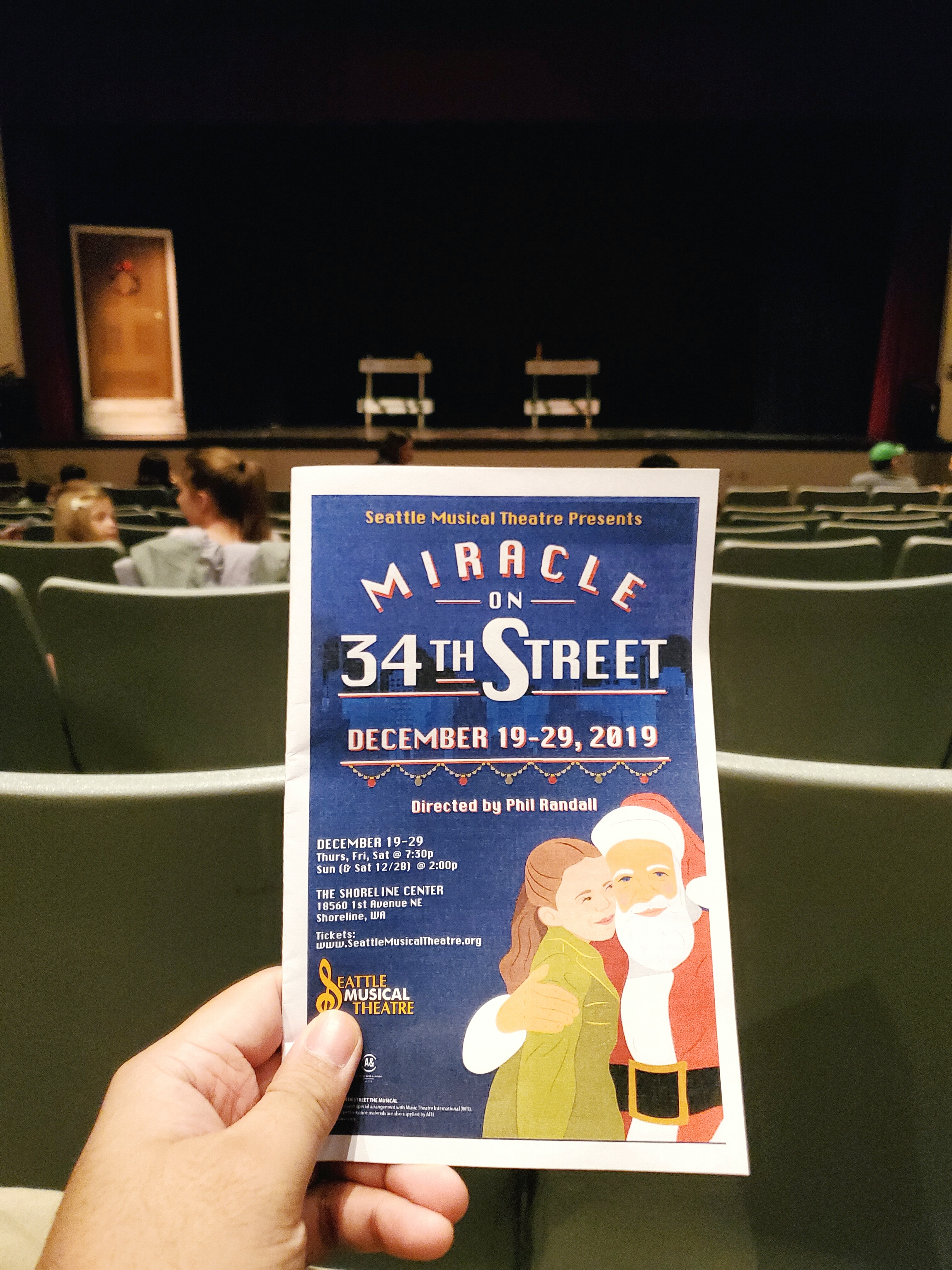 Miracle on 34th Street #musical adaptation w/ Seattle Musical Theatre. Lead actors were good but the overhead stage microphones allowed the live band/orchestra to overpower them. #Xmas #Christmas #Santa