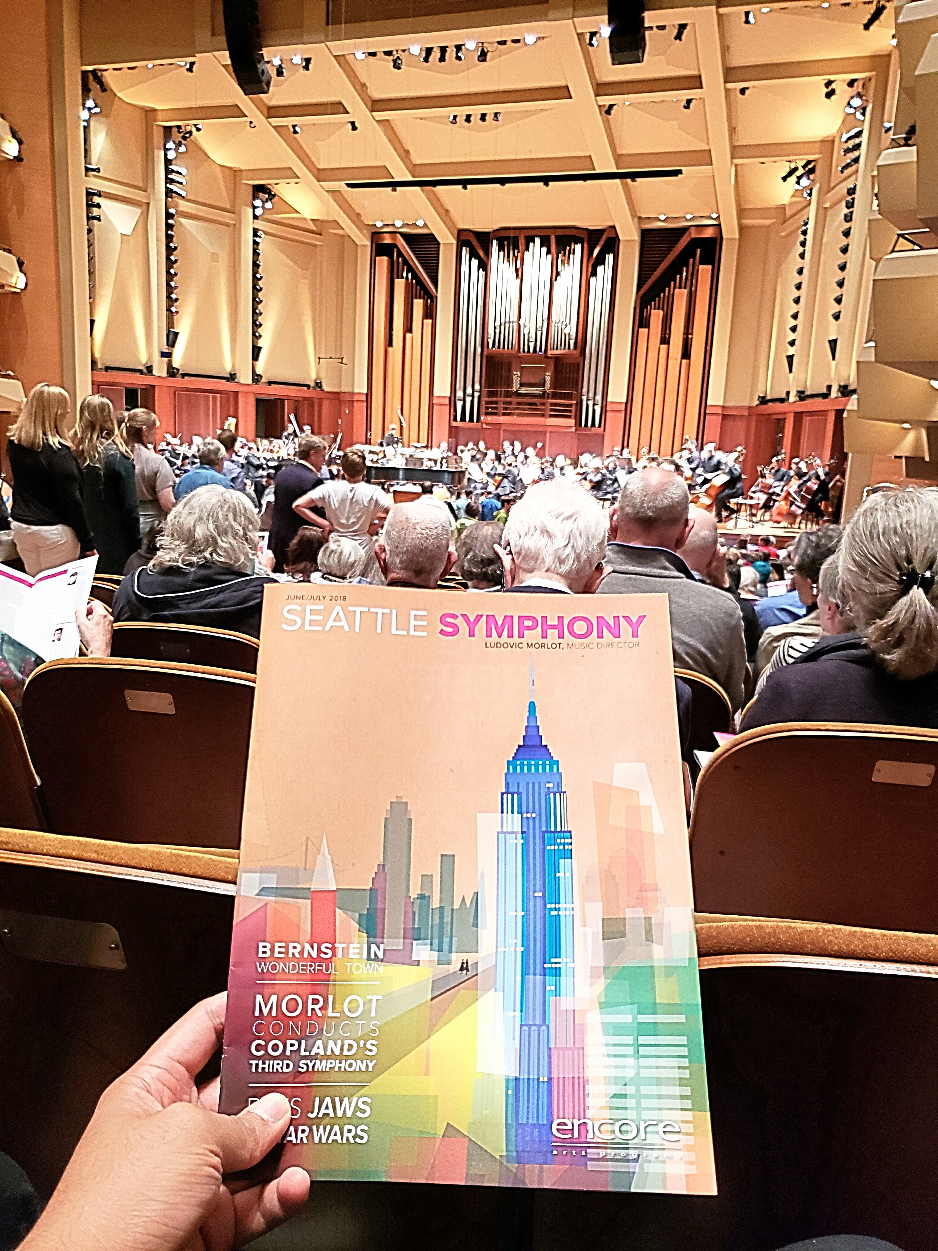 Attended the Seattle Symphony featuring music by Camille Saint-Saëns & Fredrick Chopin. 2nd time in my life @ the symphony. I must say, the audience is VERY gratuitous w/ applause & standing ovation than what I'm used to in musicals. Thanks for the tix Paul!